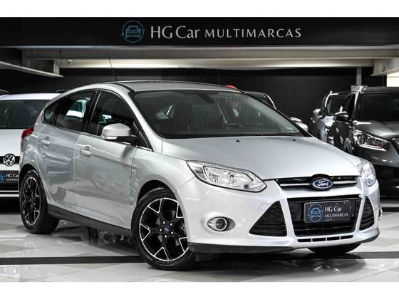 FORD FOCUS 2.0 TITANIUM 16V FLEX 4P POWERSHIFT FORD FOCUS 2.0 TITANIUM 16V FLEX 4P POWERSHIFT